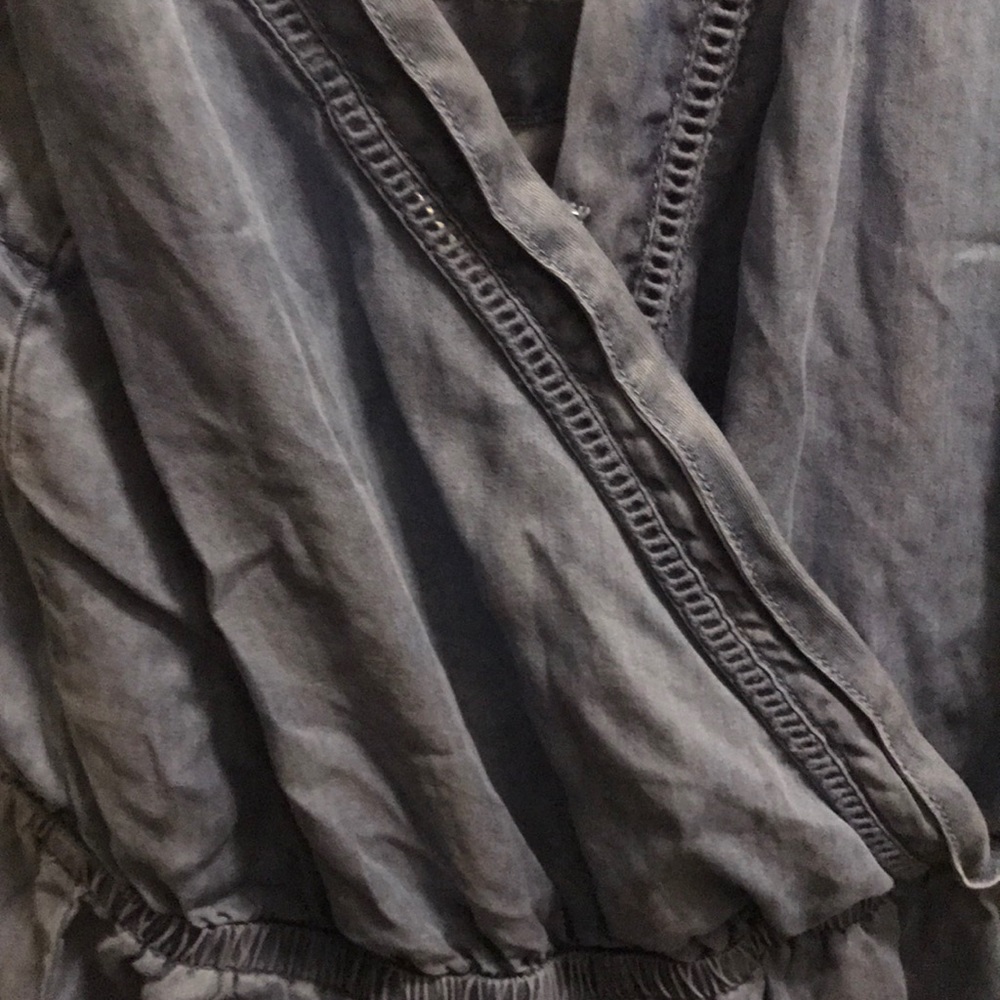 Romper - Picture 2 of 3